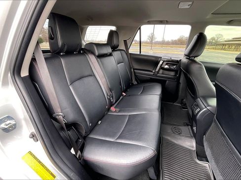 Used 2023 Toyota 4Runner TRD Off-Road Premium image 17