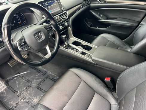 Used 2019 Honda Accord Sport image 11