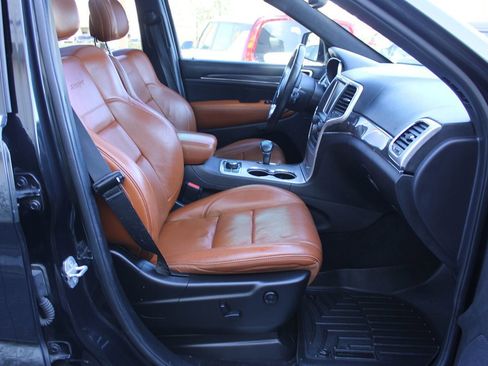 Used 2015 Jeep Grand Cherokee SRT w/ Trailer Tow Group IV image 32