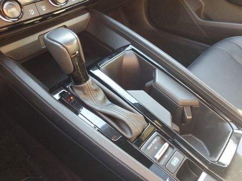 Used 2023 Honda Accord Sport image 34