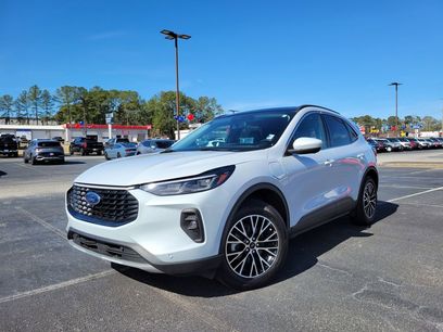 Certified 2025 Ford Escape SE w/ PHEV Premium Package