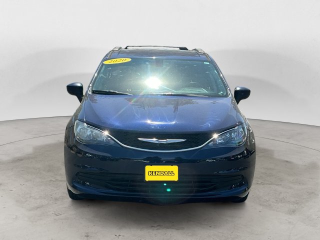 Used 2020 Chrysler Voyager LX w/ Cold Weather Group FWD image 8