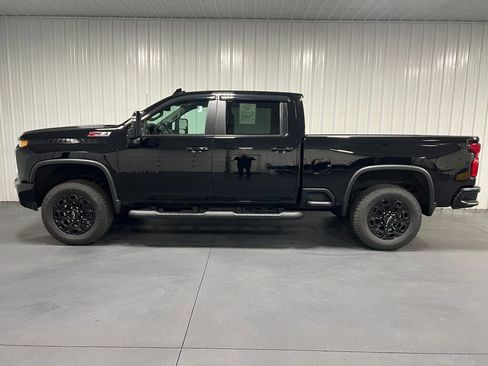 Used 2022 Chevrolet Silverado 2500 LTZ w/ LTZ Plus Package image 19