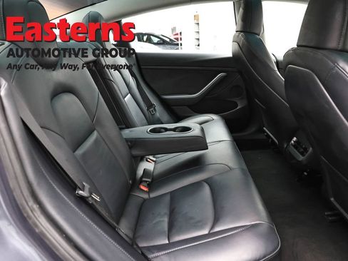 Used 2023 Tesla Model 3 Standard Range image 17