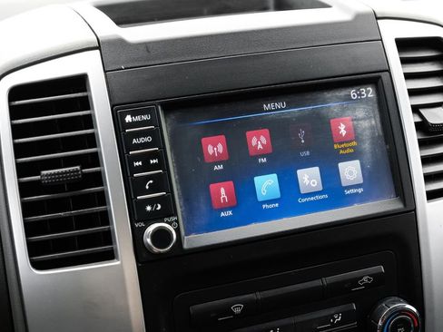 Used 2019 Nissan Frontier Desert Runner RWD image 28