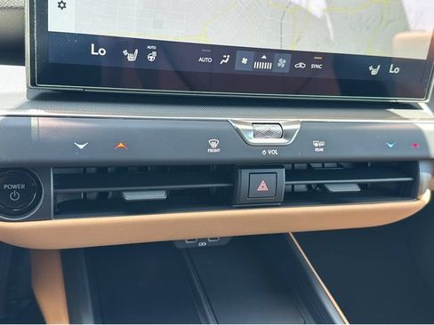 New 2026 Lexus ES 350e FWD image 30