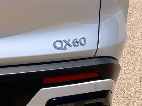 Used 2023 INFINITI QX60 Pure FWD image 10