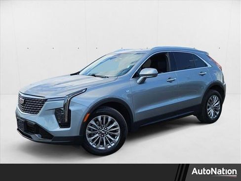 Used 2024 Cadillac XT4 Premium Luxury image 1