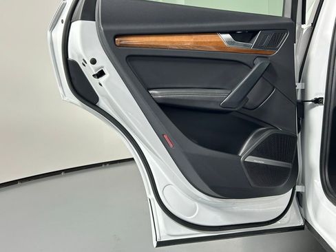 Used 2023 Audi Q5 2.0T Premium Plus w/ Premium Plus Package image 17