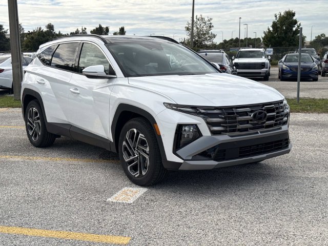 New 2026 Hyundai Tucson Limited FWD image 1
