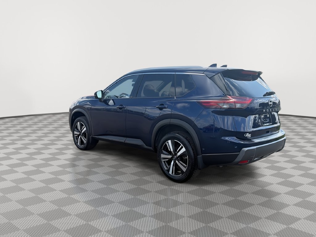 Certified 2025 Nissan Rogue SL w/ Tech Package AWD/4WD image 8