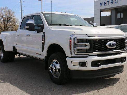 New 2026 Ford F350 Platinum w/ Platinum Plus Package image 4
