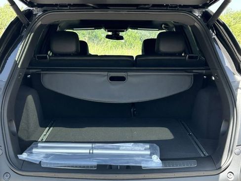 New 2025 Cadillac XT5 Premium Luxury image 9