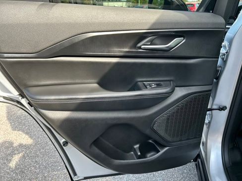 New 2025 Jeep Grand Cherokee Laredo X w/ Luxury Tech Group I image 24