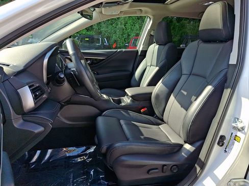 Certified 2025 Subaru Outback Limited AWD/4WD image 15