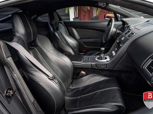 Used 2007 Aston Martin V8 Vantage Coupe RWD image 36