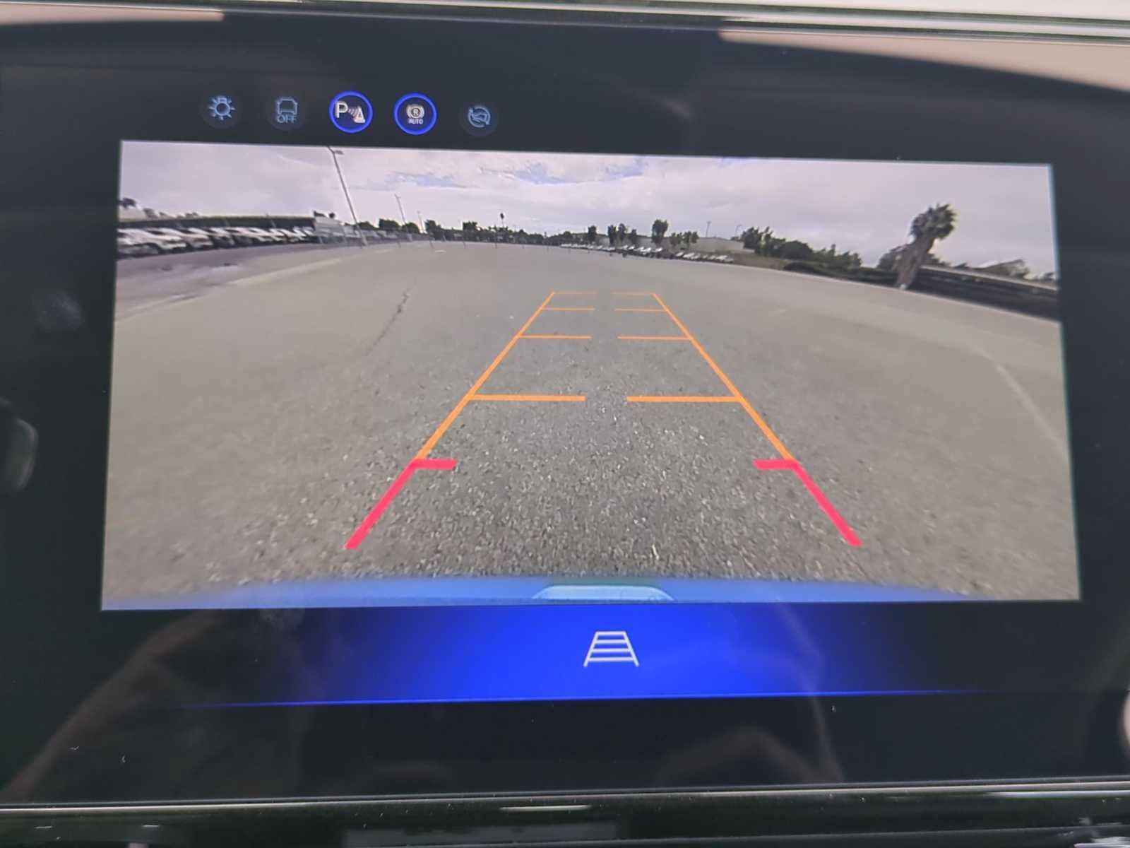 New 2027 Chevrolet Bolt LT w/ Comfort Package FWD image 20
