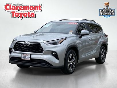 Used 2023 Toyota Highlander XLE