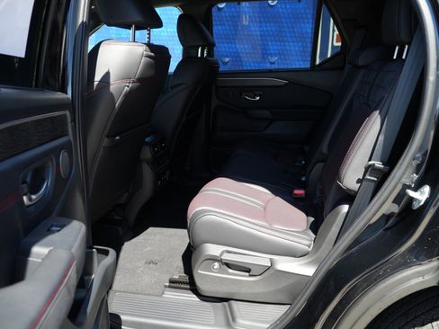 New 2026 Honda Pilot Black Edition image 19