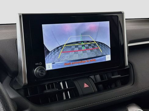 Used 2023 Toyota RAV4 LE AWD/4WD image 22