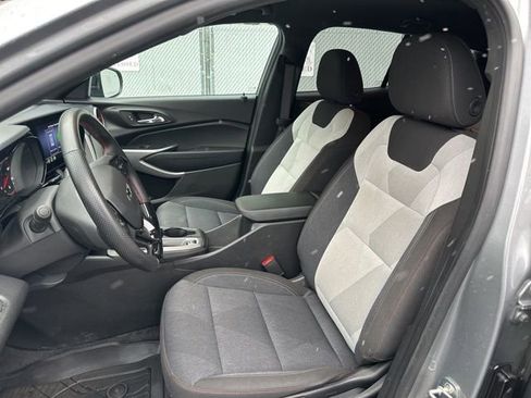 Certified 2024 Chevrolet Trax RS w/ Driver Confidence Package image 13