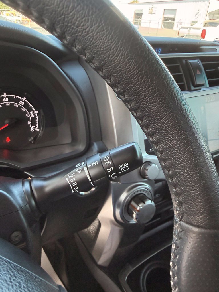 Used 2022 Toyota 4Runner SR5 Premium w/ Moonroof Package AWD/4WD image 30