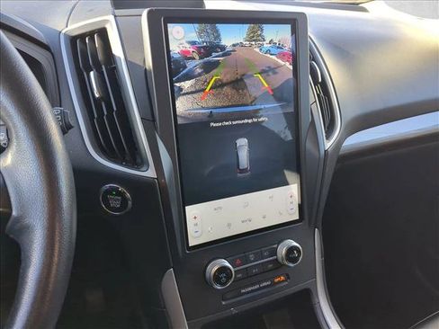 Used 2023 Ford Edge SEL image 14