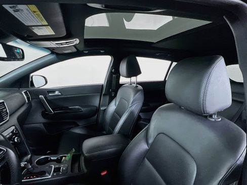 Used 2022 Kia Sportage Nightfall Edition w/ Nighfall AWD Premium Package image 21