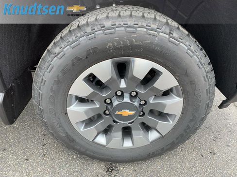 New 2026 Chevrolet Silverado 2500 Custom w/ Custom Value Package AWD/4WD image 9