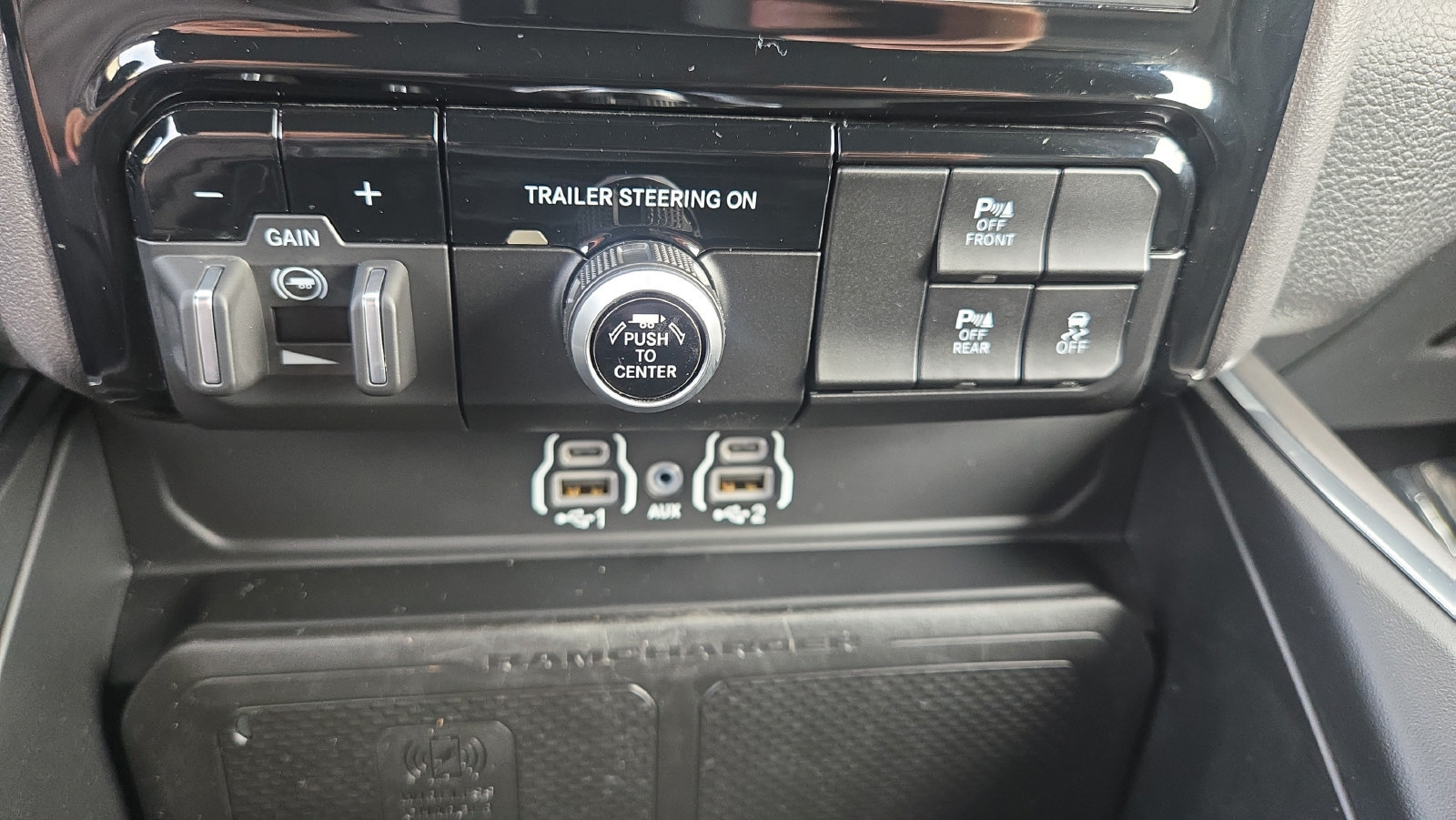 Used 2025 RAM 1500 Laramie w/ Trailer Tow Group AWD/4WD image 16