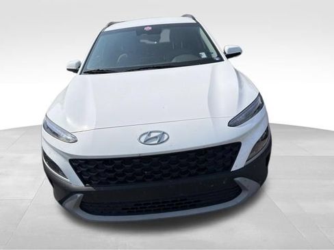 Used 2023 Hyundai Kona SEL FWD image 3