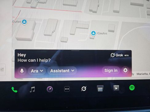 Used 2022 Tesla Model S AWD image 44