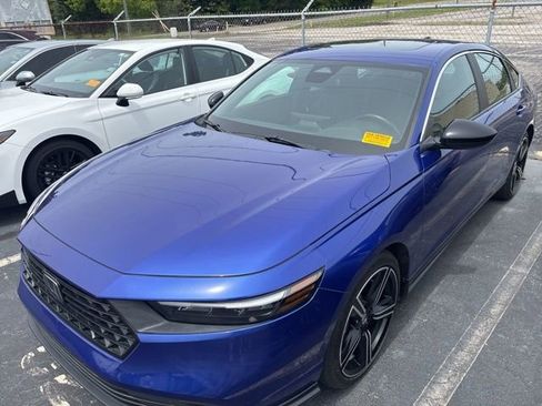 Used 2024 Honda Accord Sport image 1
