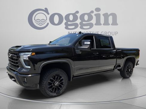 New 2026 Chevrolet Silverado 2500 High Country w/ Midnight Edition AWD/4WD image 1