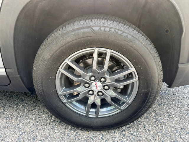 Used 2025 GMC Acadia Elevation AWD/4WD image 16