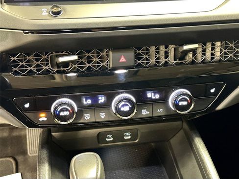 Used 2023 Honda Accord EX-L image 14