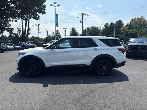Used 2022 Ford Explorer ST w/ Equipment Group 401A AWD/4WD image 4