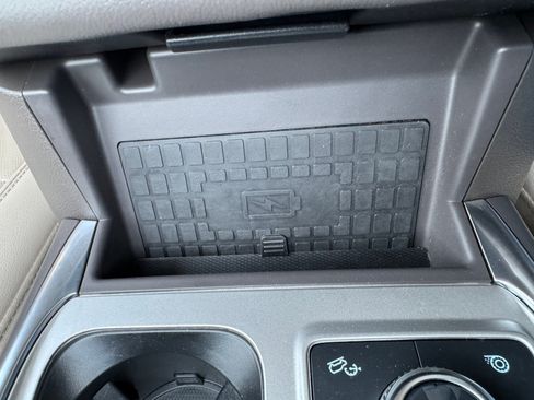 Used 2023 Ford Explorer Platinum w/ Premium Technology Package AWD/4WD image 20