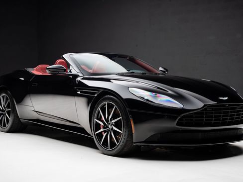 Used 2019 Aston Martin DB11 Volante RWD image 88