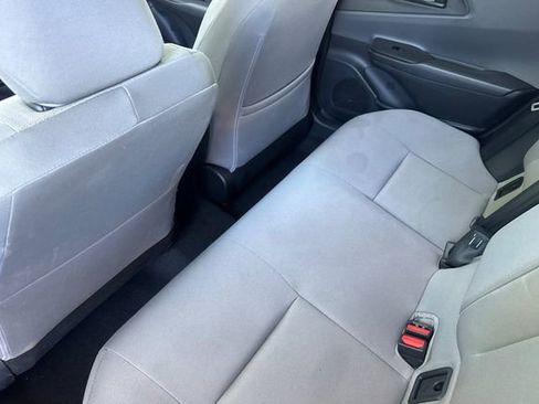 Used 2023 Toyota Prius LE AWD/4WD image 12