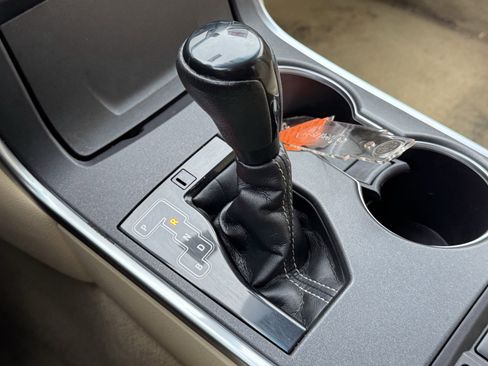 Used 2017 Toyota Camry XLE image 31