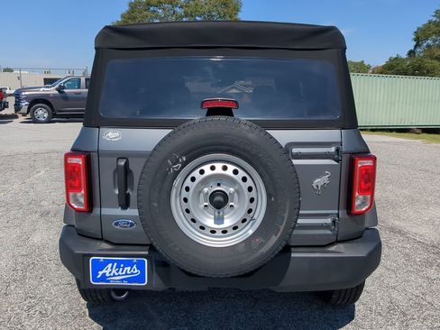 New 2025 Ford Bronco 4-Door image 4