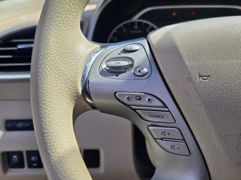 Used 2015 Nissan Murano S w/ Navigation Package image 29