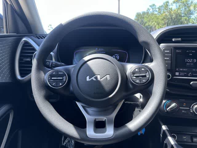 Used 2024 Kia Soul LX w/ Option Group 015 FWD image 28