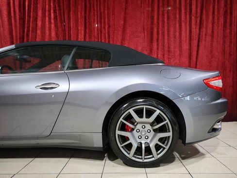 Used 2017 Maserati GranTurismo Convertible RWD image 7