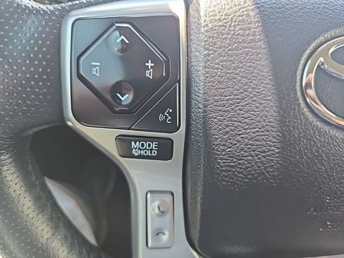 Used 2023 Toyota 4Runner Limited AWD/4WD image 15