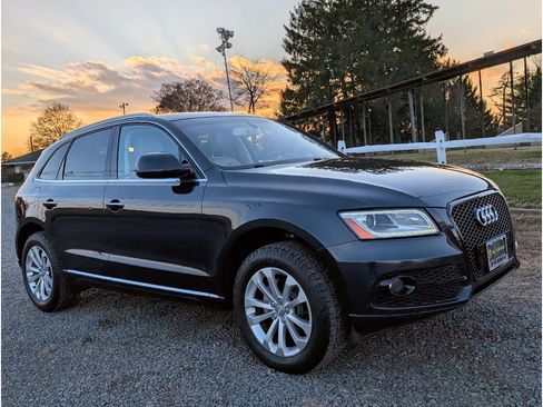 Used 2015 Audi Q5 2.0T Premium Plus w/ Technology Package image 3