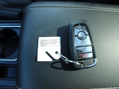 Used 2024 Lincoln Corsair AWD w/ Equipment Group 101A image 29