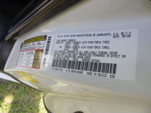 Used 2020 Toyota Tacoma SR AWD/4WD image 28