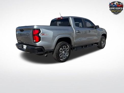 Used 2023 Chevrolet Colorado Z71 w/ Z71 Convenience Package 2 AWD/4WD image 9